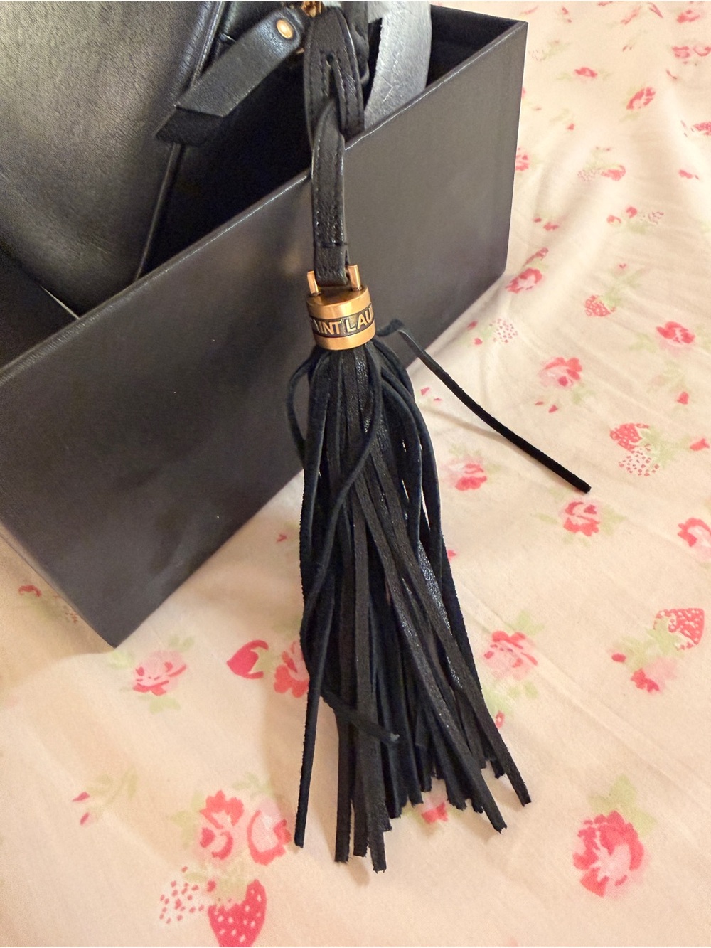 Saint Laurent Black Leather Crossbody with Gold YSL Logo - Picture 5 of 5
